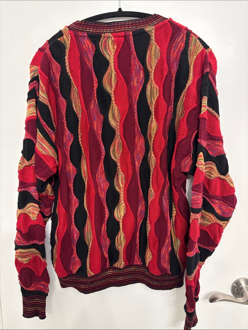Vintage Protege Men's Red Multi-Color Wave Knit Sweater - Picture 6 of 6